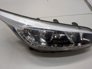 Фара (передняя) правая KIA Cee'd 2012-2015, 92102A2250