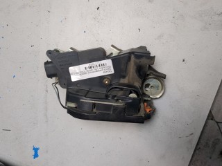 Замок раздвижной двери левый Mercedes Vito W639 2003-2010, A6397300435