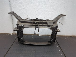 Рамка передняя (телевизор) Mazda 2 2003-2005, DDY053100A