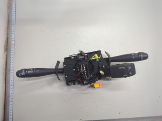 Переключатель поворотов и дворников (стрекоза) Renault Clio 2003-2013, 7701066570