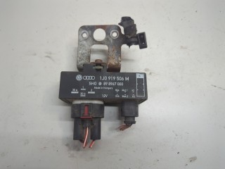 Блок управления вентиляторами Skoda Fabia 2007-2010, 1J0919506M