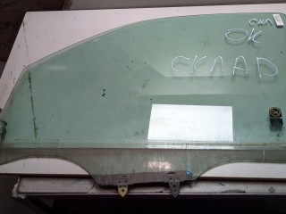 Стекло боковой двери левое переднее Nissan Navara 2005-2010, левый руль, 80301EB310