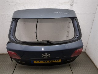 Кнопка открывания багажника с крышки Toyota Avensis 3 2008-2011, 8484028040