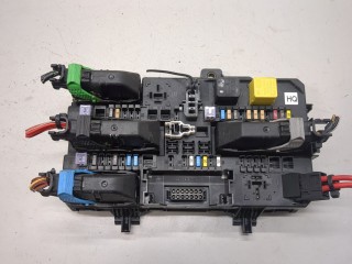 Блок предохранителей Opel Zafira B 2005-2008, 13220831