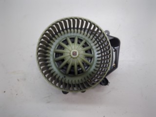 Двигатель отопителя (моторчик печки) Volkswagen Passat 2000-2005, 1.8 л, МКПП, 8D1820021B