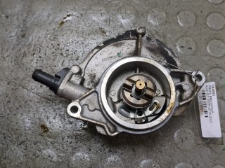 Насос вакуумный Audi Q7 2005-2009, 3.0 л, дизель, 057145100AE