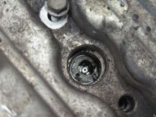 Крышка клапанная ДВС, Toyota Avensis 2 2003-2006