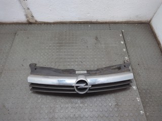 Решетка радиатора Opel Astra 1998-2009, 1.8 л, МКПП, 6320114