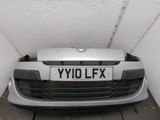 Бампер передний Renault Megane 2008-2014