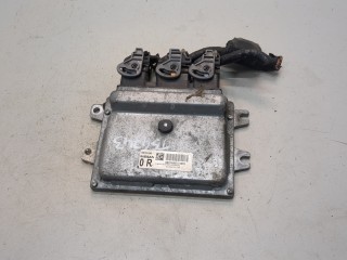Блок управления двигателем Nissan Note E11 2005-2008, 237109U05B