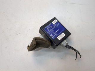 Блок управления дверьми Toyota Hilux 2008-2011