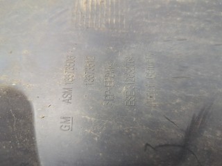 Защита арок (подкрылок) правая передняя, ориг. номер 1106028, 1106029, Opel Astra 2006-2014