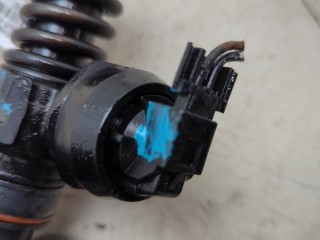 Форсунка топливная, ориг. номер 038130073AL, 038130079BX, Volkswagen Golf 4 1997-2006