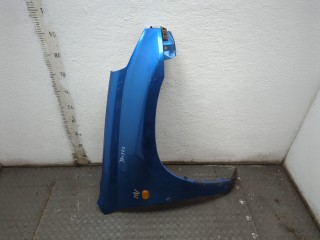 Крыло правое переднее Toyota RAV4 2000-2003