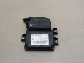 Блок управления стояночным тормозом Volkswagen Passat 2011-2015, 3C0907801J