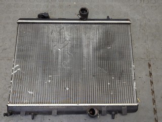 Радиатор охлаждения двигателя Peugeot 308 2007-2011, 1.6 л, МКПП, 9674089680