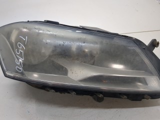 Фара (передняя) правая Volkswagen Passat 2011-2015, 3AC941006