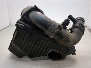 Корпус воздушного фильтра Volkswagen Touareg 2002-2007, 2.5 л, дизель