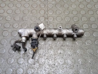 Рампа (рейка) топливная Opel Astra 1998-2009, 1.7 л, дизель, 5821095