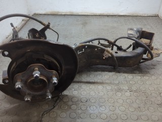 Ступица (кулак, цапфа) правая задняя Nissan Juke 2010-2014, 555011KD0A