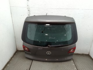 Кнопка открывания багажника с крышки Volkswagen Tiguan 2006-2011