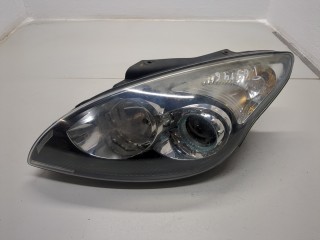 Фара (передняя) левая Hyundai i30 2010-2012, 921012R010
