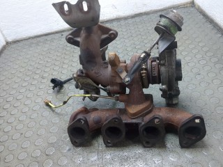 Турбина Opel Vivaro 2006-2014, 2.0 л, дизель