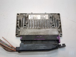 Блок управления двигателем Renault Megane 2006-2009, 8200623620
