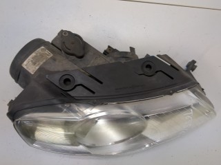 Фара (передняя) правая, ориг. номер 3C0941006T, Volkswagen Passat 2005-2010
