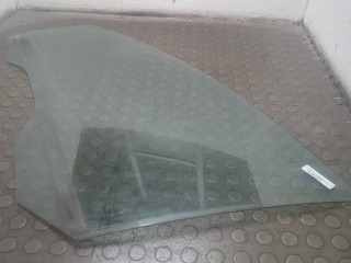 Стекло боковой двери левое переднее Ford Focus 1998-2001, левый руль, 1088905