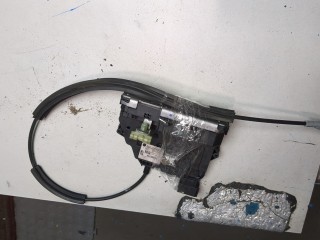 Замок двери правый передний Opel Corsa 2006-2011, 13258279