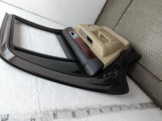 Стекло форточки двери левое заднее, Lincoln Navigator 2002-2006