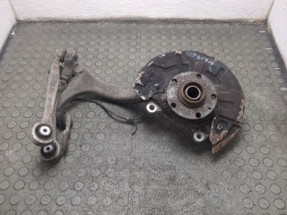 Ступица (кулак, цапфа) правая передняя Audi A4 2004-2009, 4B0407613B