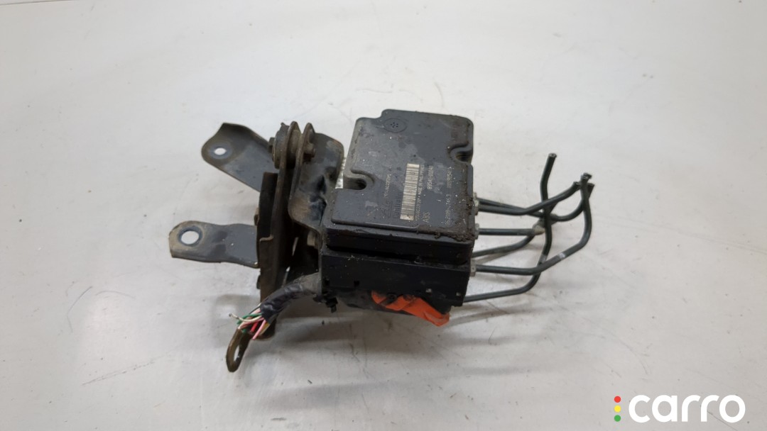 Блок АБС, насос (ABS, ESP, ASR) Toyota Yaris 2005-2009, фото 1