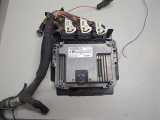 Блок управления двигателем Citroen Berlingo 2004-2013, 9677006780