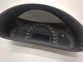 Щиток приборов (приборная панель) Mercedes C W203 2000-2004, левый руль