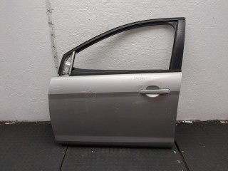 Стекло боковой двери левое переднее Ford Focus 2007-2011, левый руль