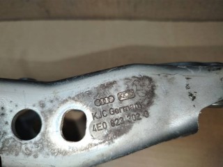 Петля капота правая, ориг. номер 4E0823302G, Audi A8 D3/4E [2-й рестайлинг] 2007-2010