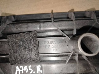 Кронштейн полки багажника, ориг. номер 7P0863600A, Porsche Cayenne 958 2010-2014