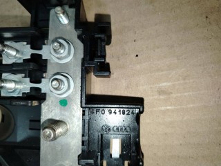 Клеммник, ориг. номер 4F0941824, Audi A6 C6/4F [рестайлинг] 2008-2011