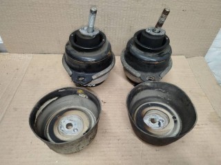 Подушка крепления двигателя, ориг. номер 7L8199131A, Audi Q7 4L 2005-2009