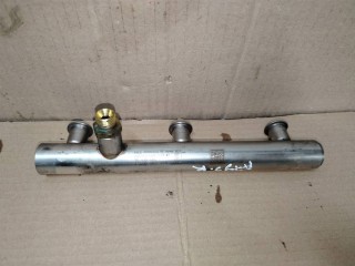 Топливная рампа Porsche Cayenne 958 2010-2014, 3.0 л, гибрид, 06E130090F