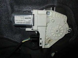 Моторчик стеклоподъемника задний левый Audi A6 C6/4F 2004-2008, универсал, левый руль, 4F0959801F