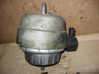 Подушка крепления двигателя, ориг. номер 4F0199379M, Audi A6 C6/4F 2004-2008