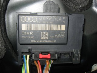 Блок управления двери задней левой Audi A6 C6/4F 2004-2008, 4F0959795A