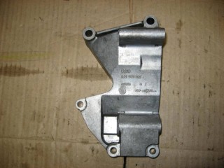 Кронштейн генератора, ориг. номер 079903805J, Audi A6 C6/4F 2004-2008