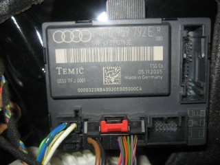 Блок управления двери передней правой Audi A6 C6/4F 2004-2008, 4F0959792E