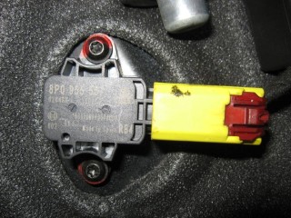 Датчик удара, ориг. номер 8P0955557, Audi A4 B7 2004-2009