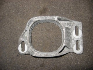 Кронштейн двигателя Audi A4 B7 2004-2009, 3.0 л, дизель, 8E0199335P