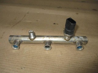 Топливная рампа Audi A6 C6/4F 2004-2008, 3.2 л, бензин, 06D906051A